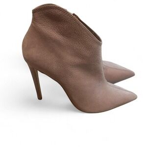 Steve Madden tan leather ankle boots made in Brazil
